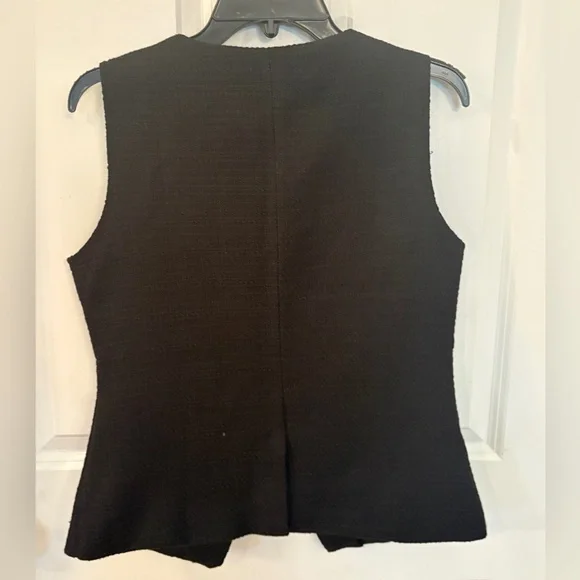 NWT Elegant Black Sleeveless Vest - Picture 3 of 9